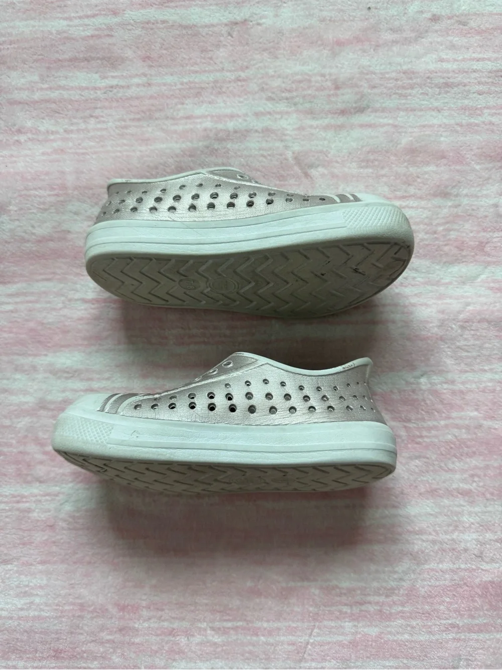 wonder nation Kids Water Shoes in Light Pink